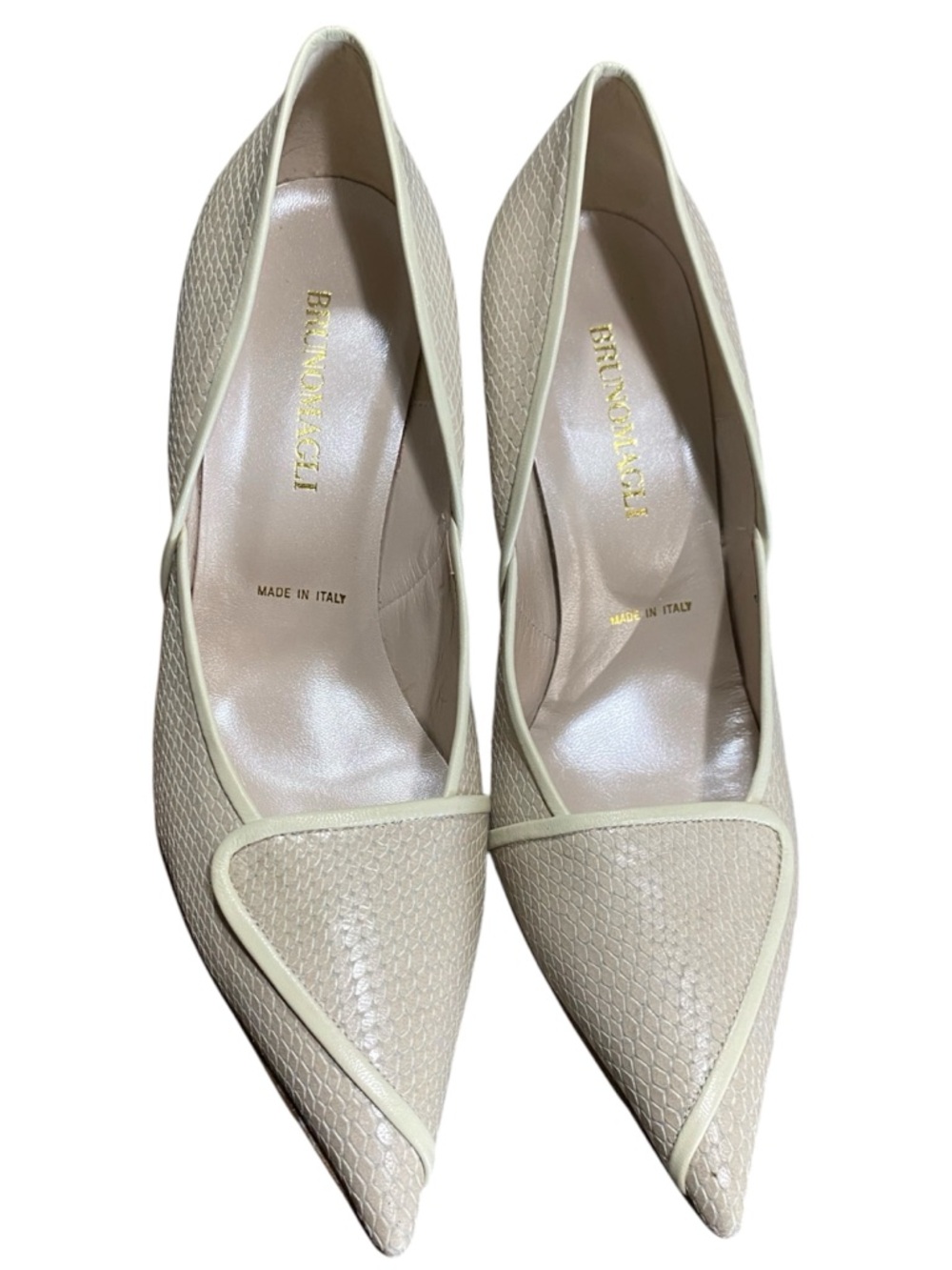 Bruno Magli Python Skin Cream Pointed Toe Pumps - Picture 2 of 10